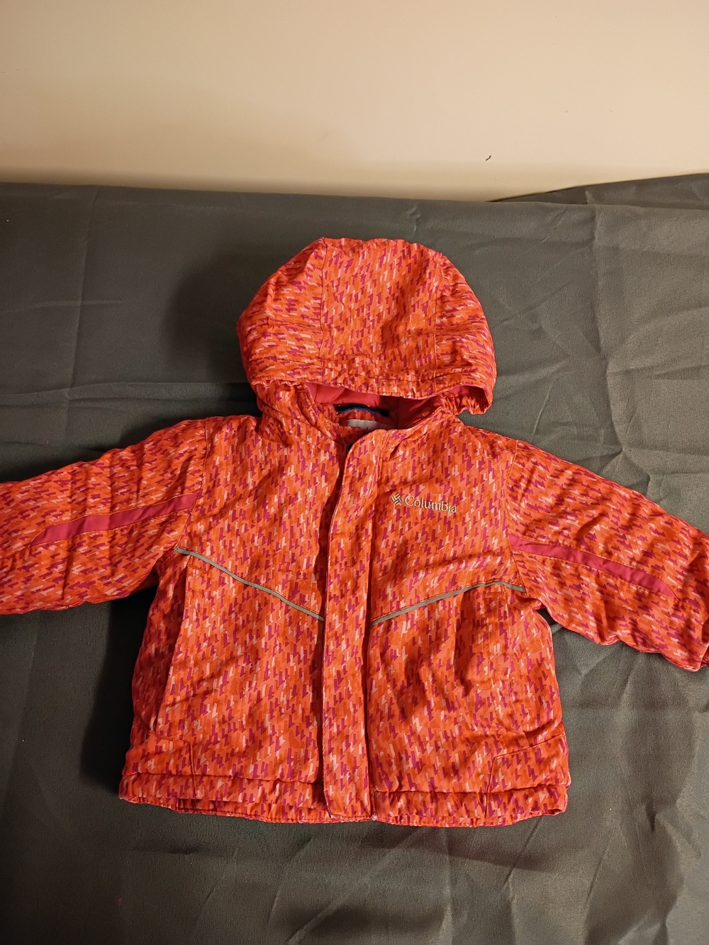 Columbia Kids' Red and Pink Hooded Puffer Jacket